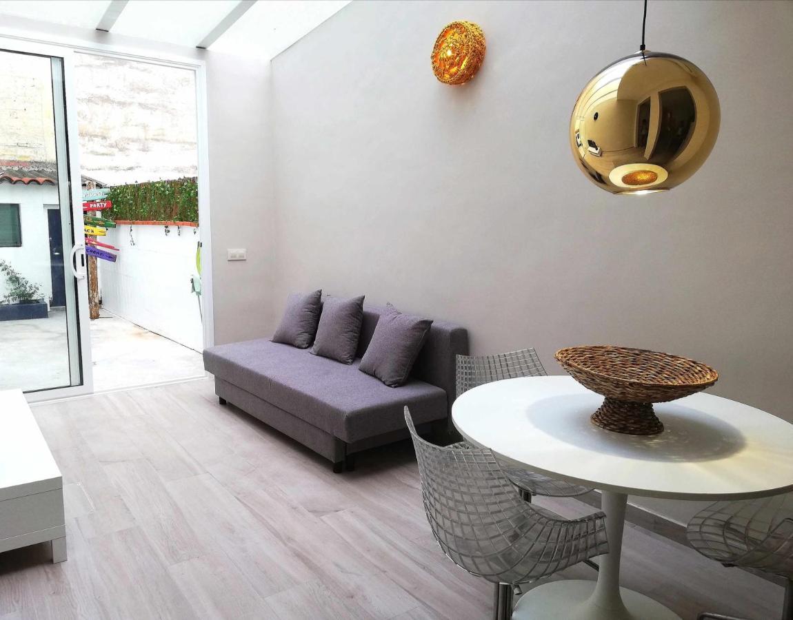 Mazi Apartments Chic Бадалона Экстерьер фото